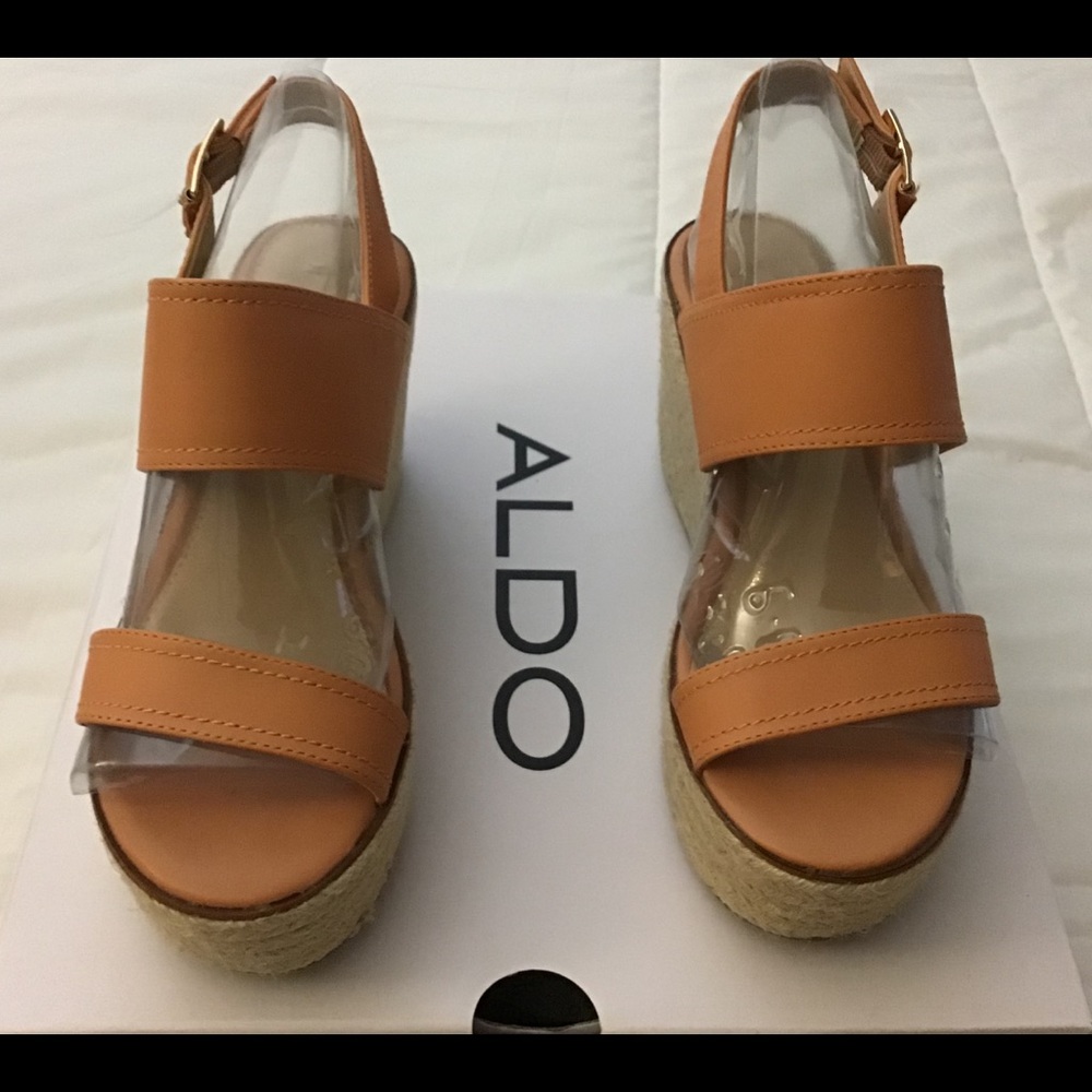 Aldo platform wedge espadrilles size 6-1/2